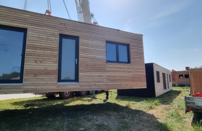 MODULOVÝ DŮM 13 X 4,2 METRU 2 KS