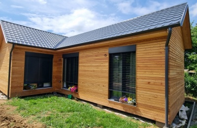 Modulární sestava L 13 x 4,2 + 5 x 3 metru